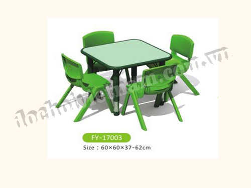 Bộ bàn 4 ghế nhựa GP12108 1